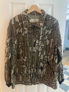 Camo-Pattern Zip Jacket men’s medium
